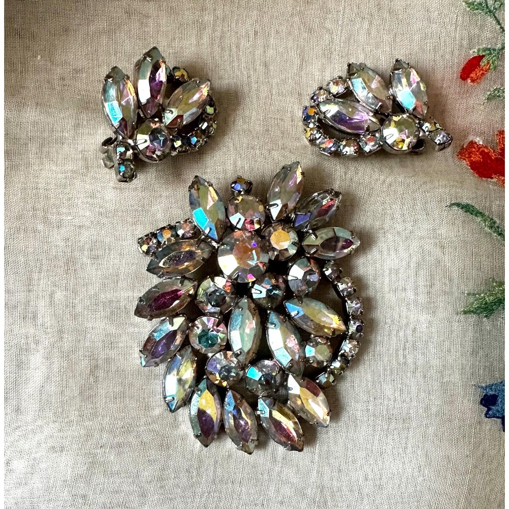 Weiss AB Rhinestone‎ Brooch & Earrings Set Aurora Borealis